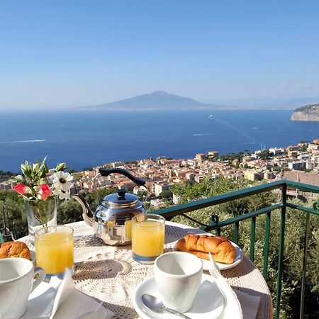 Casa Vacanze Chery Sorrento Bagian luar foto
