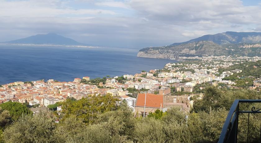 Casa Vacanze Chery Sorrento Bagian luar foto