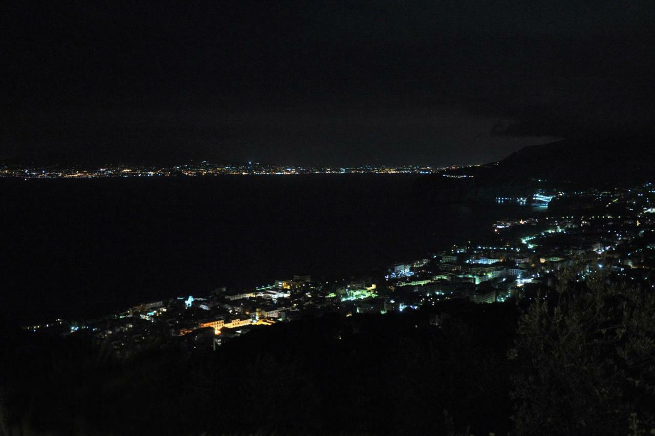 Casa Vacanze Chery Sorrento Bagian luar foto
